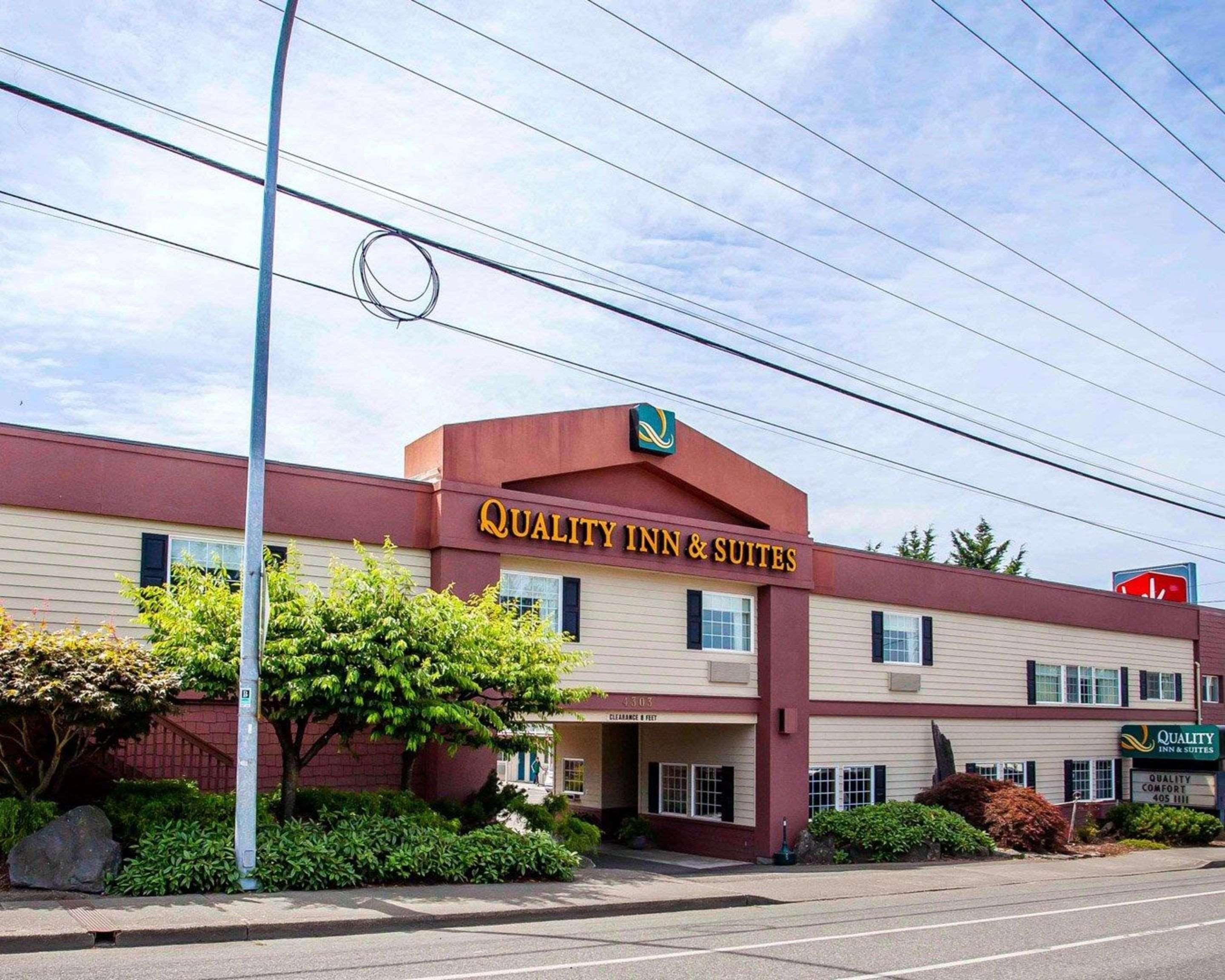 Quality Inn & Suites Bremerton Near Naval Shipyard Esterno foto